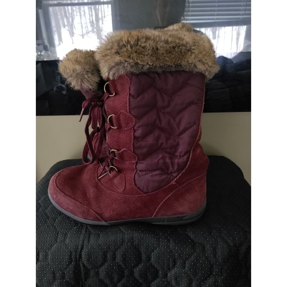 Women's Lands End Renata Suede Mid Calf Snow Boots Lace Up  Cranberry. 7.5